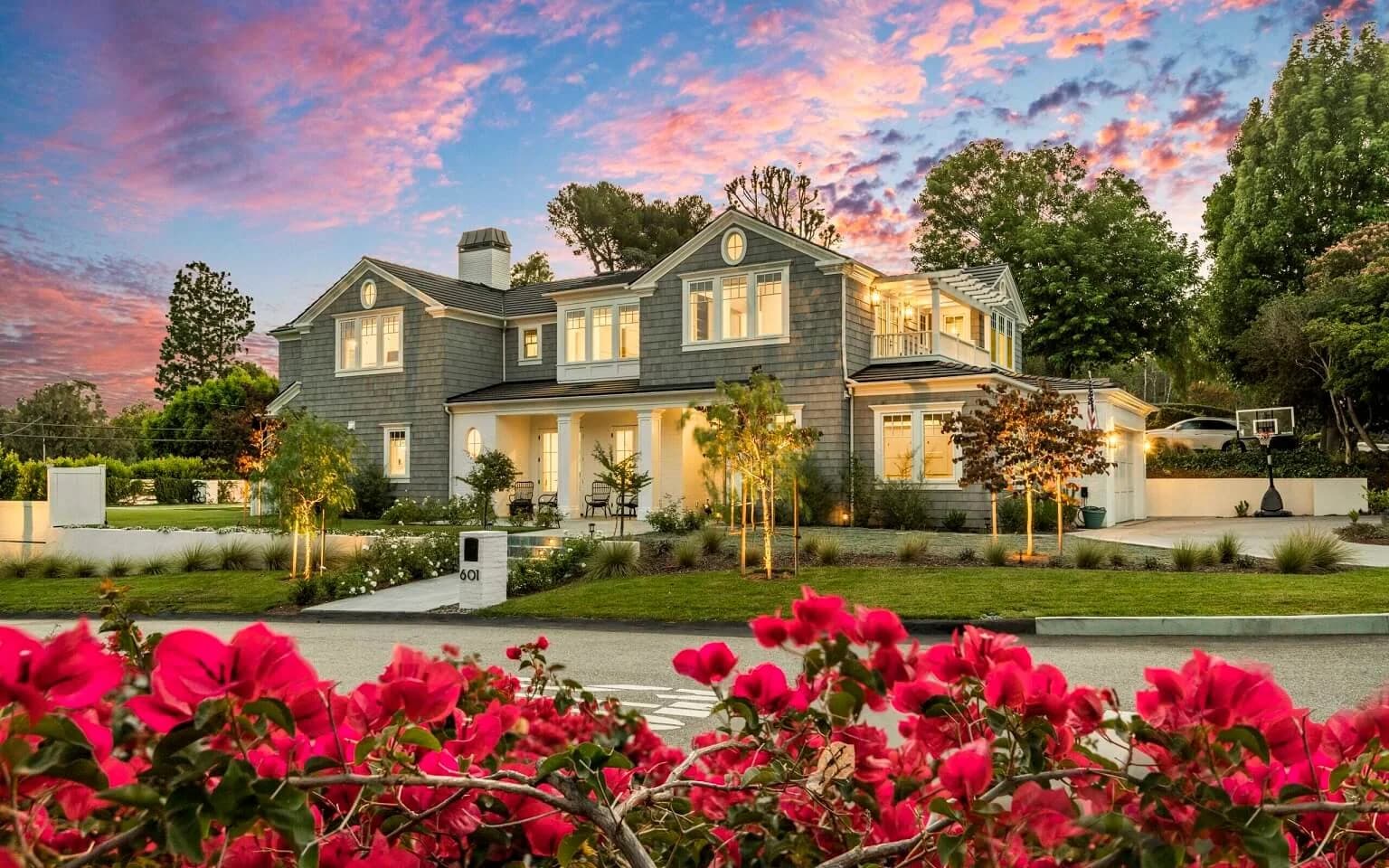 Valmonte custom home in Palos Verdes Estates by DECOMA Industries